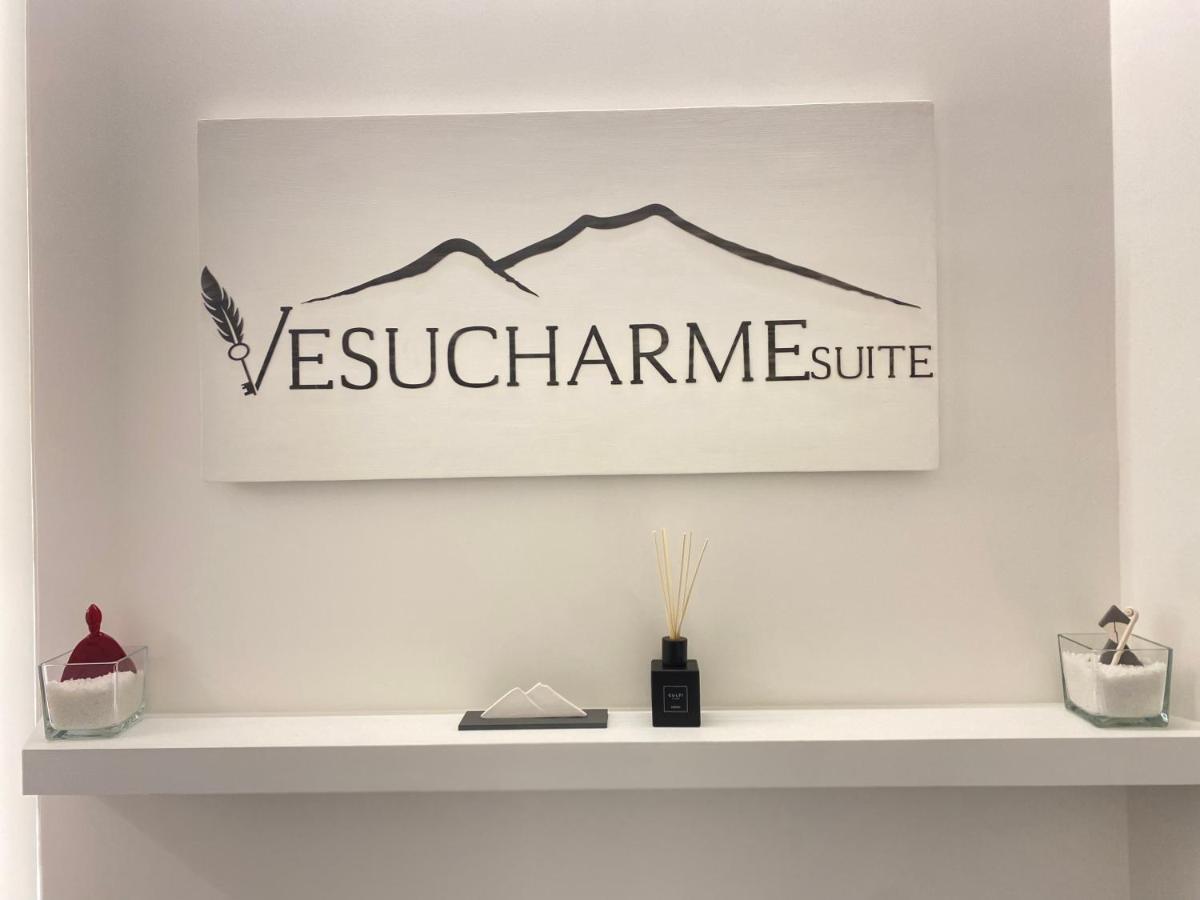 Vesucharme Suite Luxury Room Napels Buitenkant foto