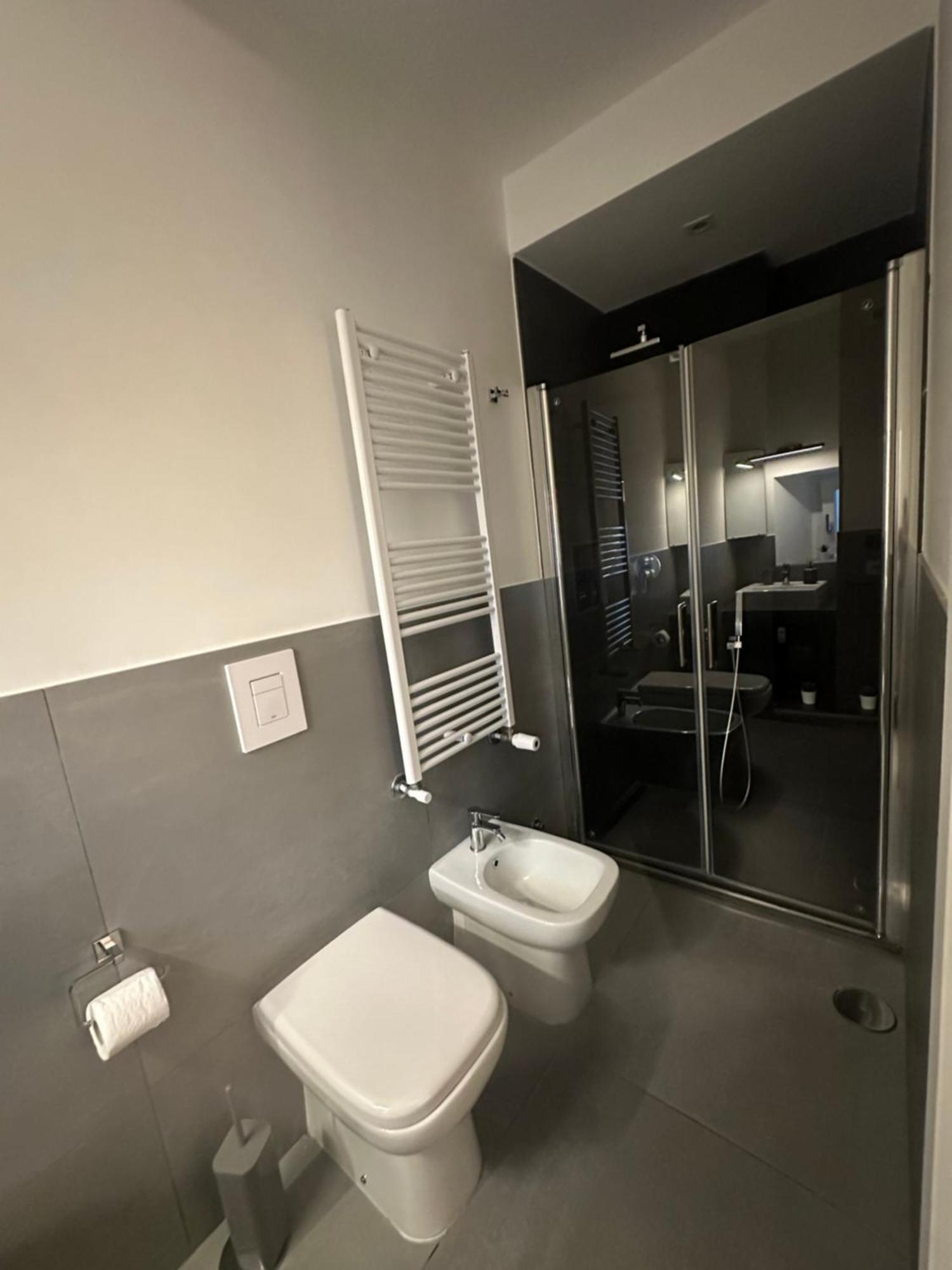 Vesucharme Suite Luxury Room Napels Buitenkant foto